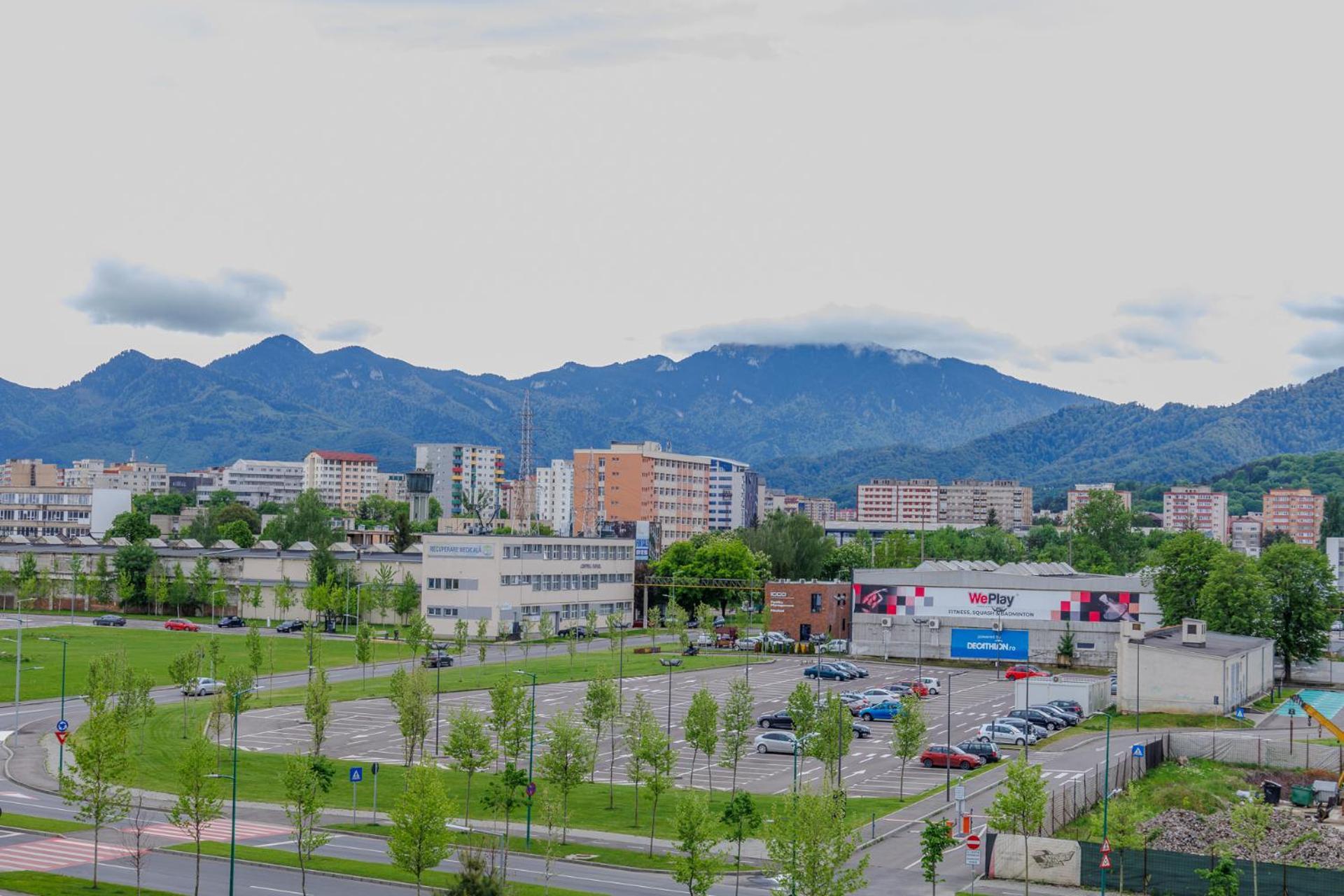 4Friendscoresibrasov M&L Bagian luar foto